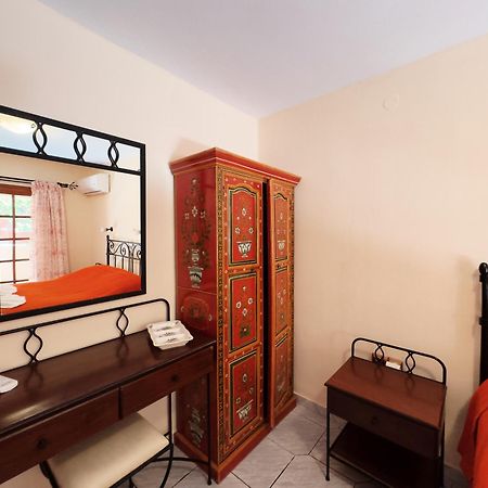 Villa Eleni Seaside Apartments Platanés Kültér fotó